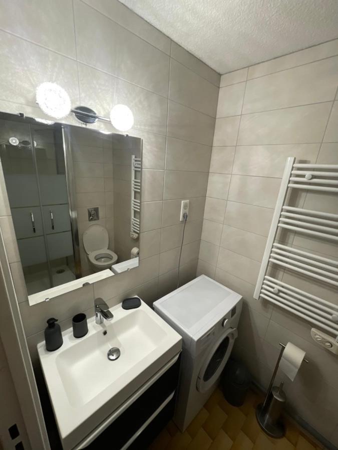 Studio Cabine Clim Wifi Parking Draps - 1 Etoile - Self Check-In Possible La Grande Motte Bagian luar foto